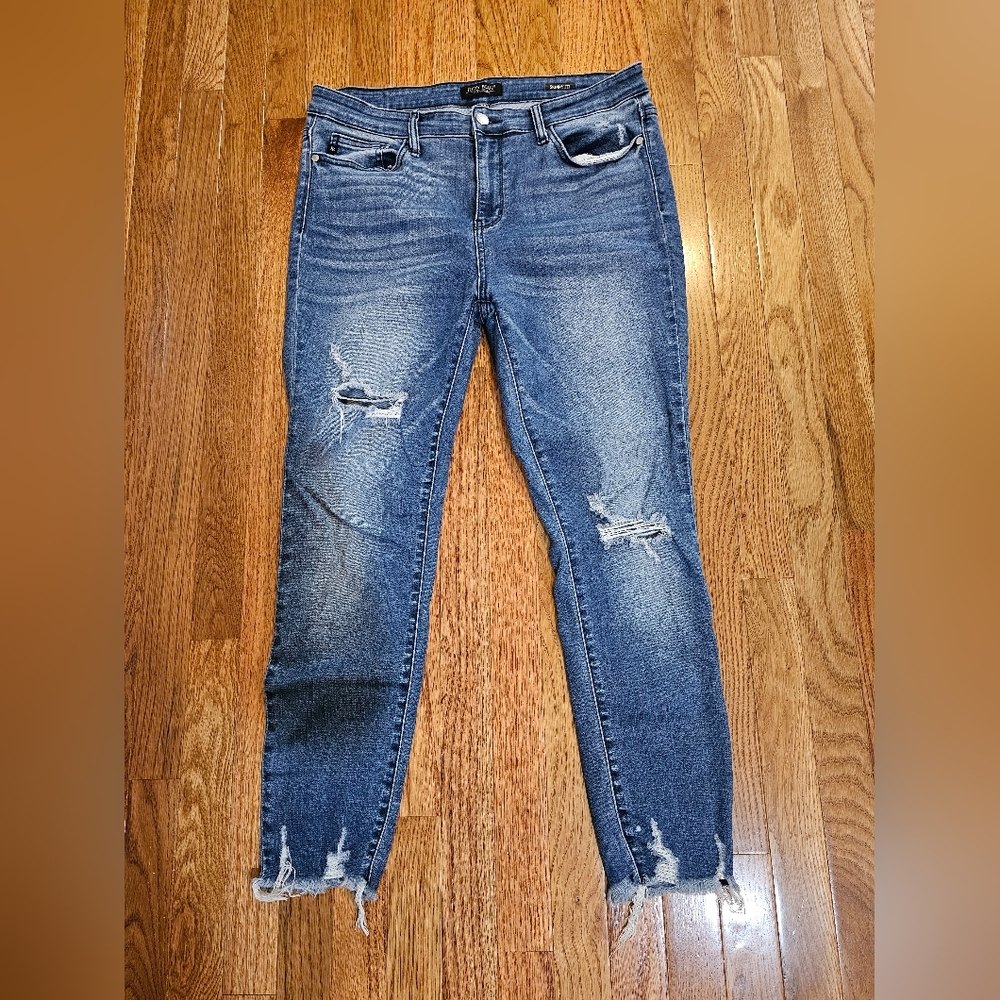 Judy Blue Women's Skinny Jeans - Distressed Blue